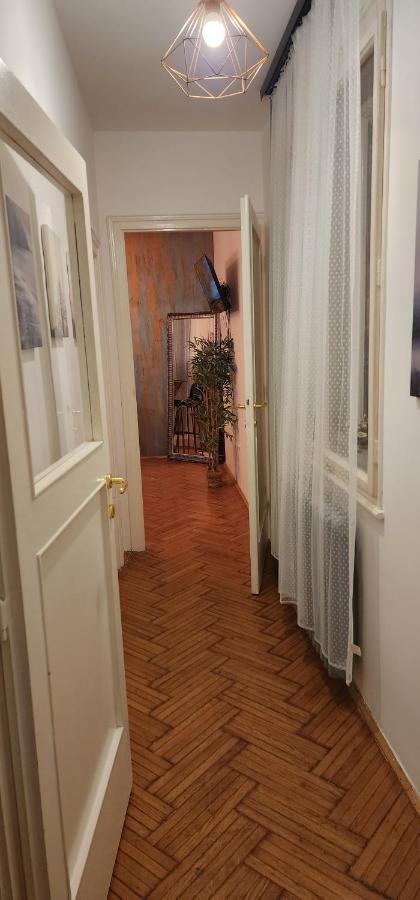 Red Clay Hilandarska Apartment Белград Екстериор снимка